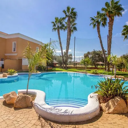 Stunning In Alicante With 5 Bedrooms And Outdoor Swimming Pool *